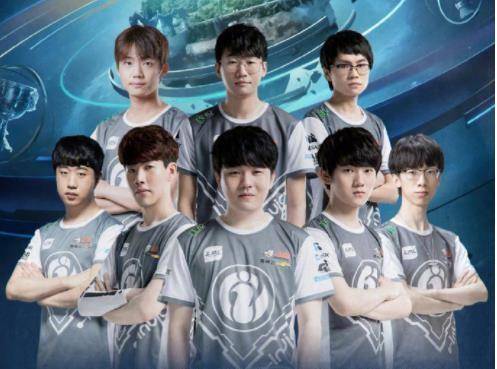 他逐渐摸索 他逐渐摸索