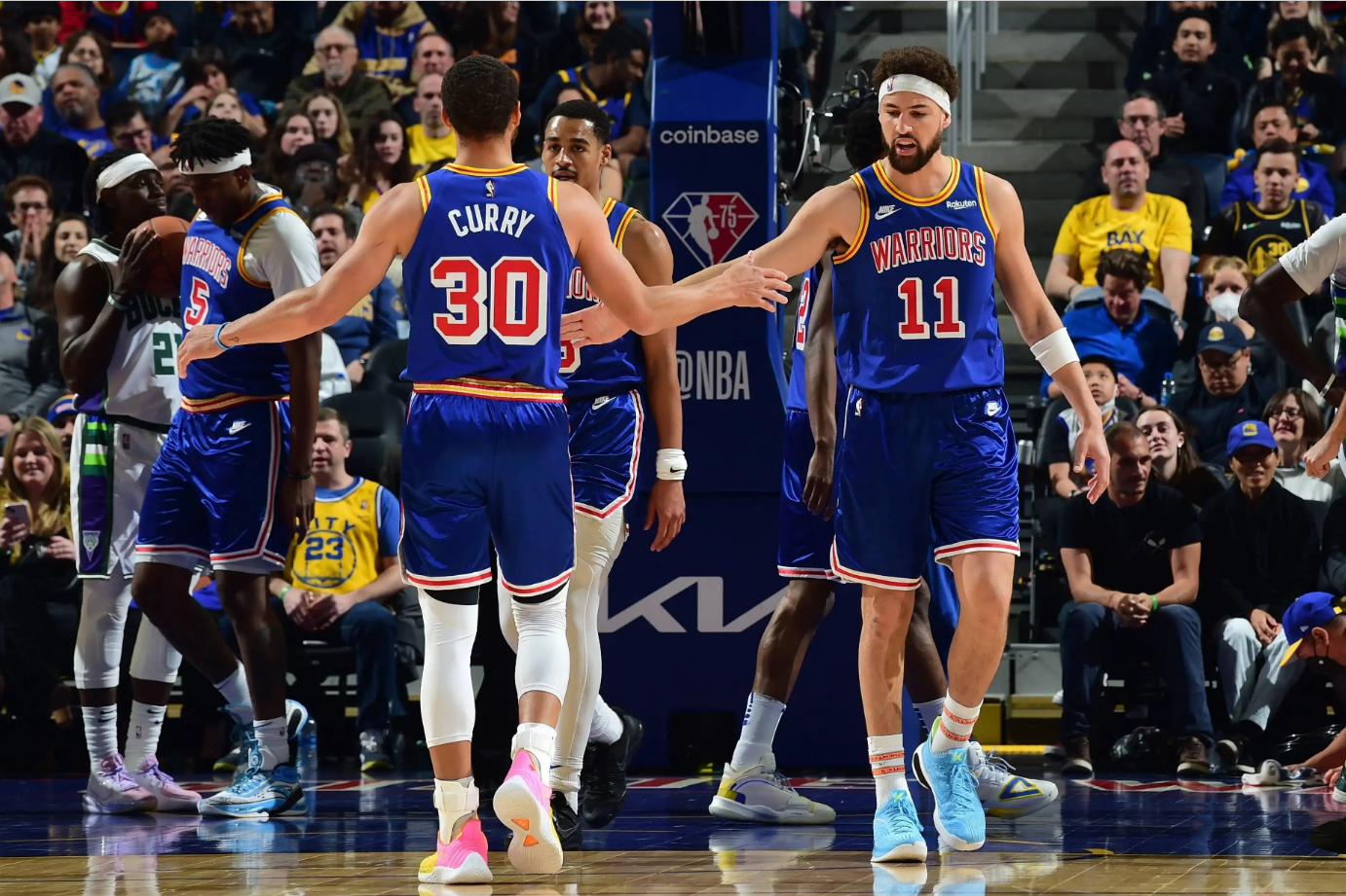 军队基地 军队基地