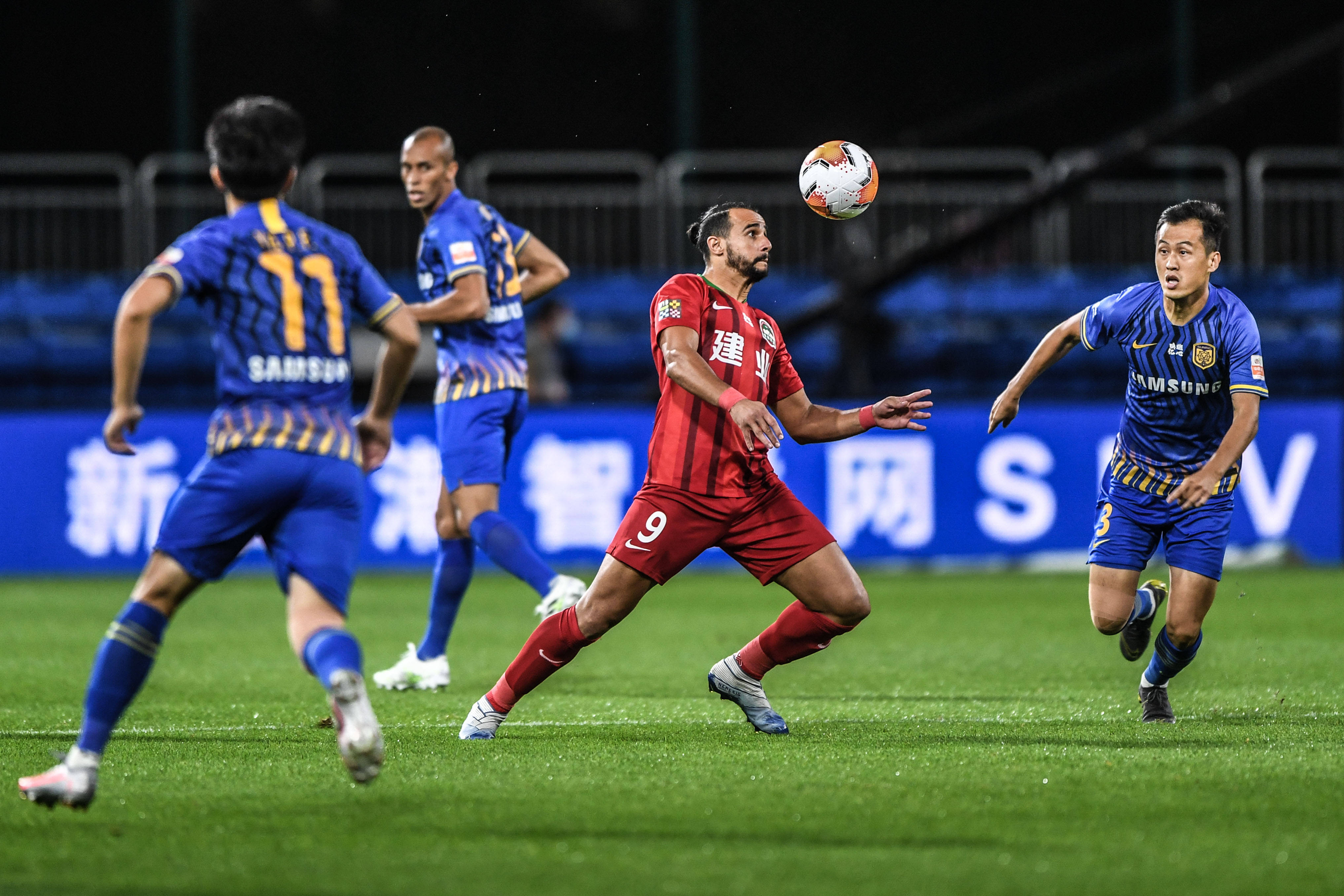 度牵扯边卫 度牵扯边卫